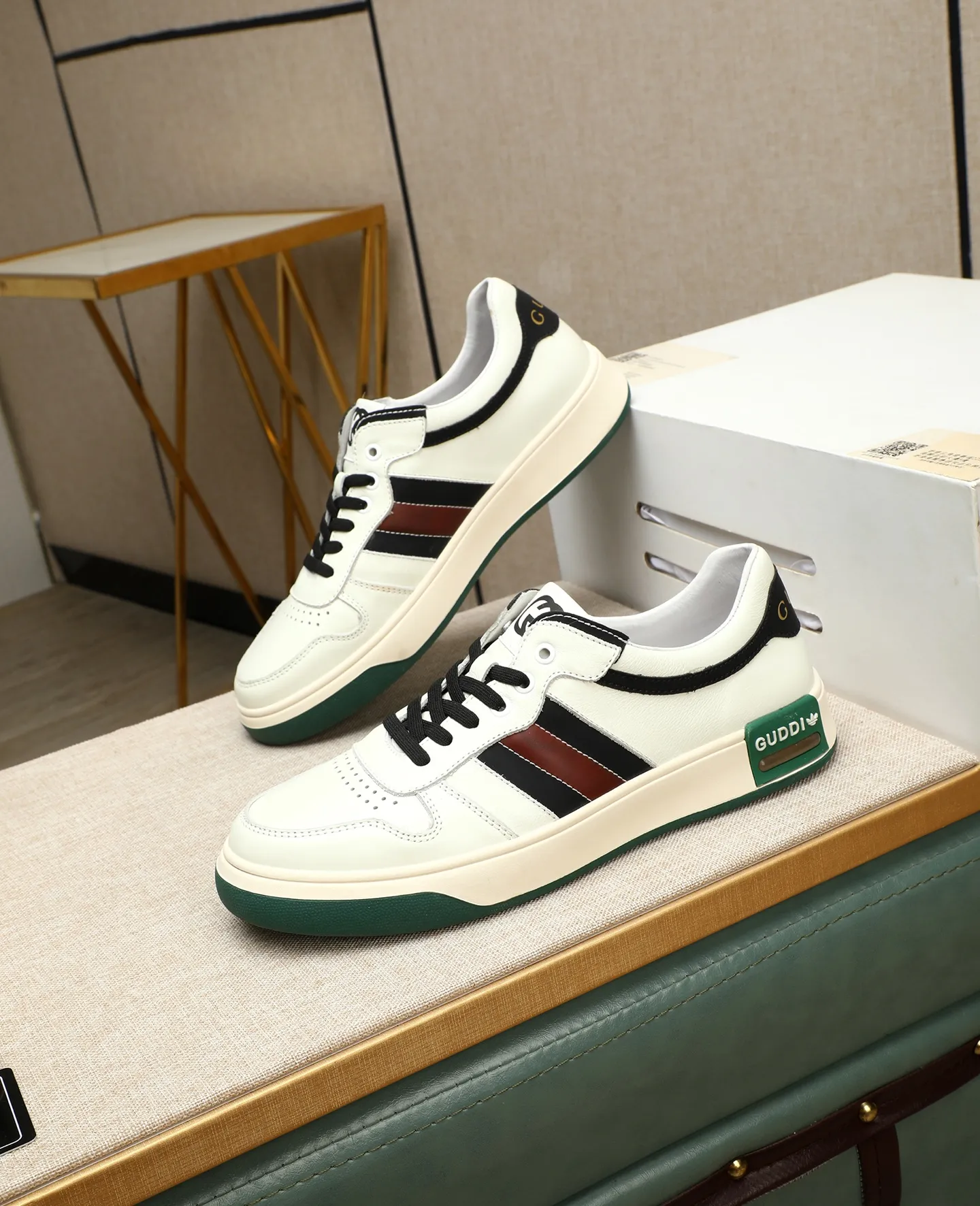 Men's men's shoes 💰440 GUCCI🔍🔍The latest model is on sale at the same time at the counter. Original calfskin imported from Italy, genuine leather lining, (high-end, noble, and classy) with exquisite workmanship. Sole: Original sole provided by the original factory, ⚠Exclusive double-layer movable molded sole super comfortable⚠, real shot 🎬The real thing is better🔍🔍"High quality·Follow the order" Code number 38-44